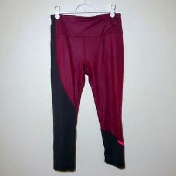 Victoria secret work out Capri leggings - Picture 1 of 13